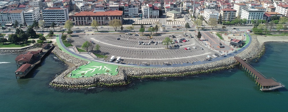 AYIŞIĞI OTOPARKI AĞAÇLANDIRILIYOR