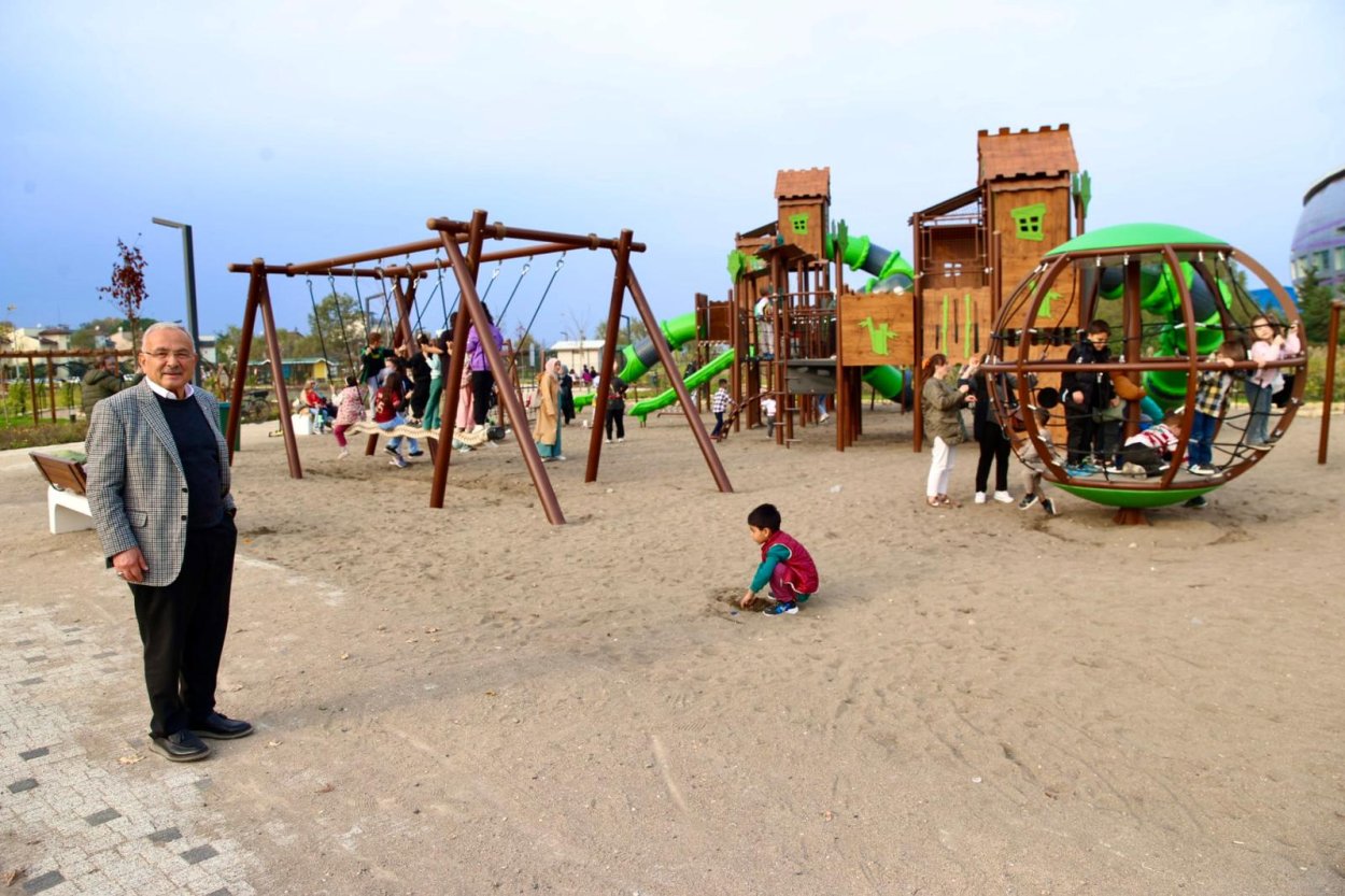 BAŞKAN GÜLER’İN VİZYONUYLA DURUGÖL HALKIN PARKINA DÖNÜŞTÜ