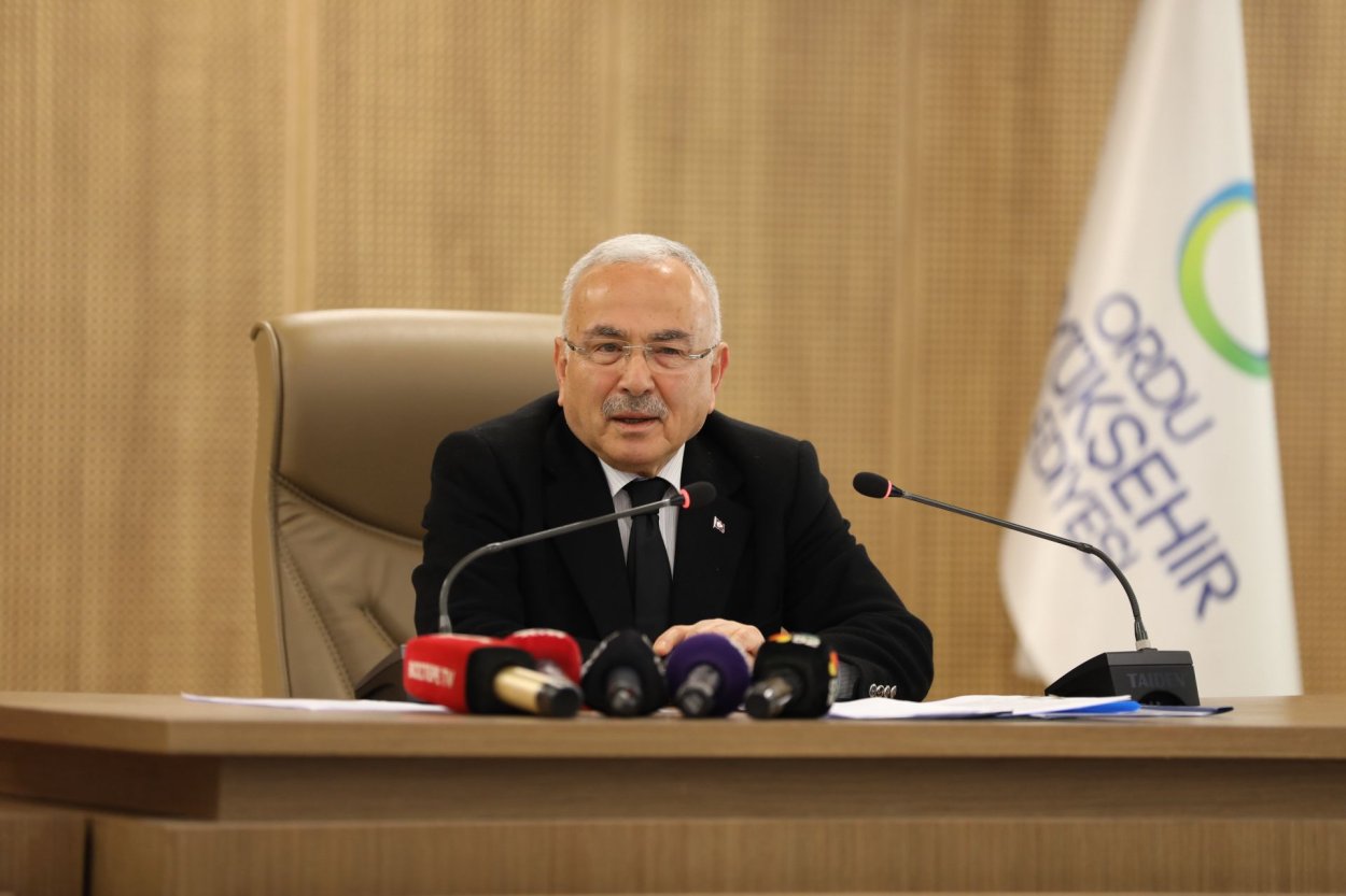 BAŞKAN GÜLER: “ORDU’YU YAŞANABİLİR, KENDİ KENDİNE YETEN EN GÜZEL KENTLERDEN BİRİ HALİNE GETİRMEK İSTİYORUZ”