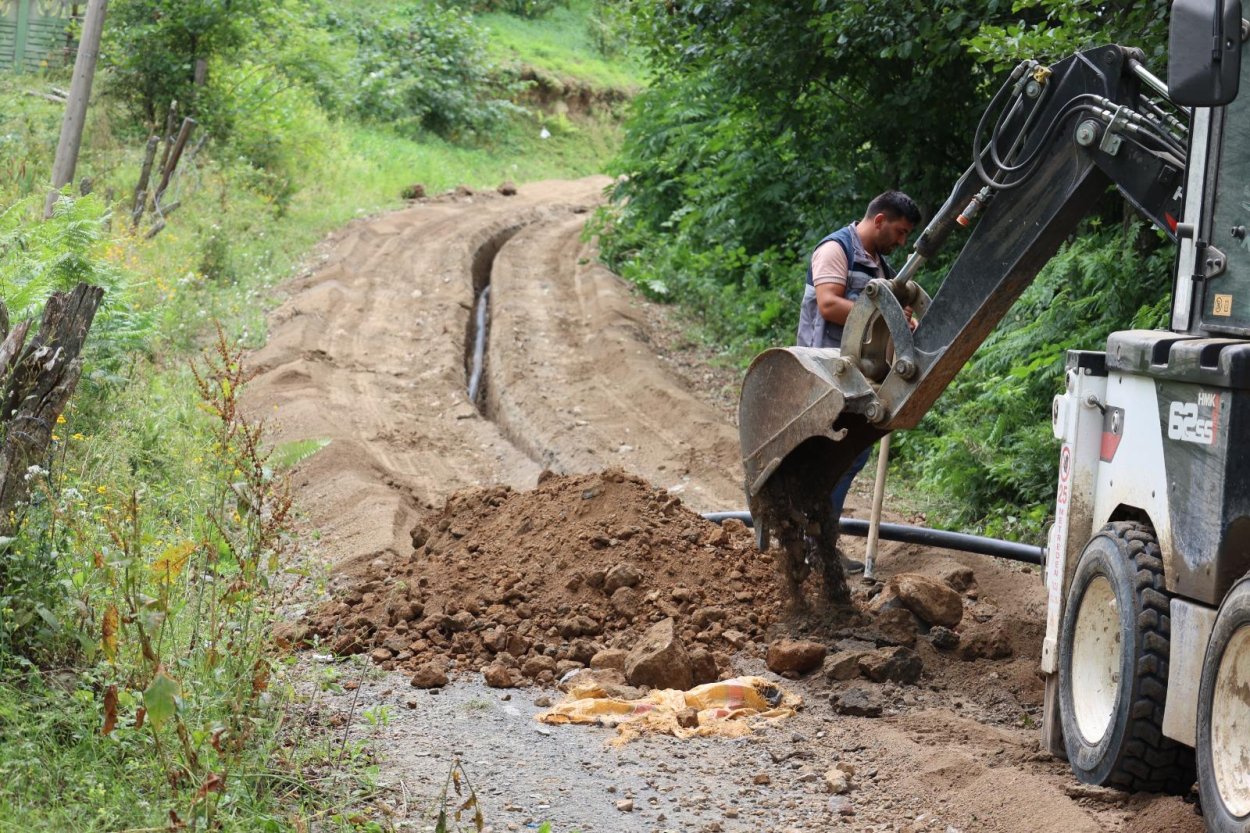 ÇAYBAŞI’NIN EN BÜYÜK MAHALLESİNİN İÇME SUYU SORUNU TARİH OLDU