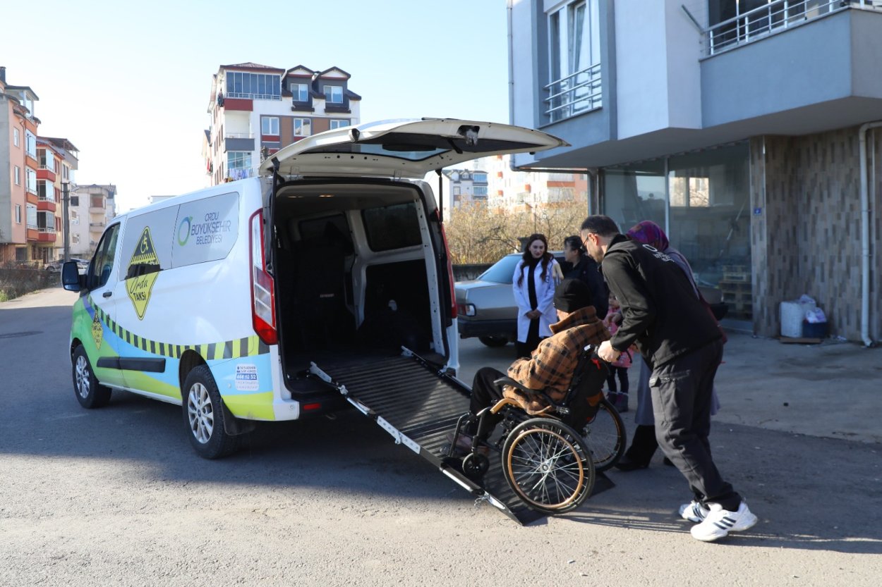 ENGELSİZ TAKSİ 2019 YILINDAN BU YANA BİNLERCE UMUT TAŞIDI