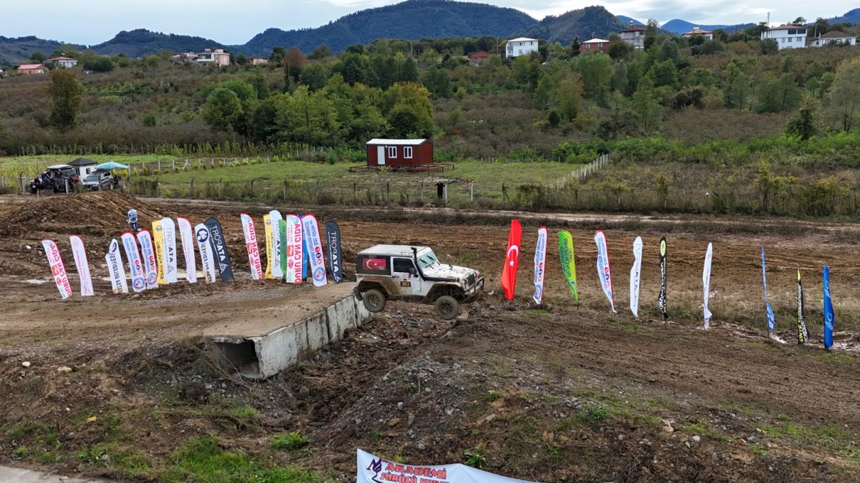 OFF ROAD TUTKUNLARI ÜNYE’DE BULUŞTU
